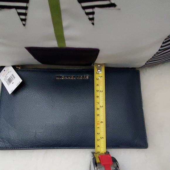 Michael Kors wrislets - Picture 3 of 6